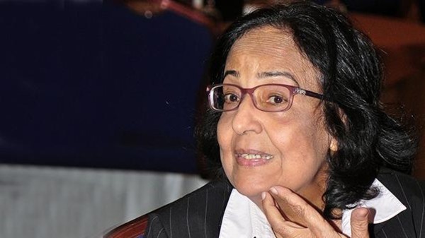 ما سبب ثورة الغضب ضد زوجة يحيى الفخراني؟