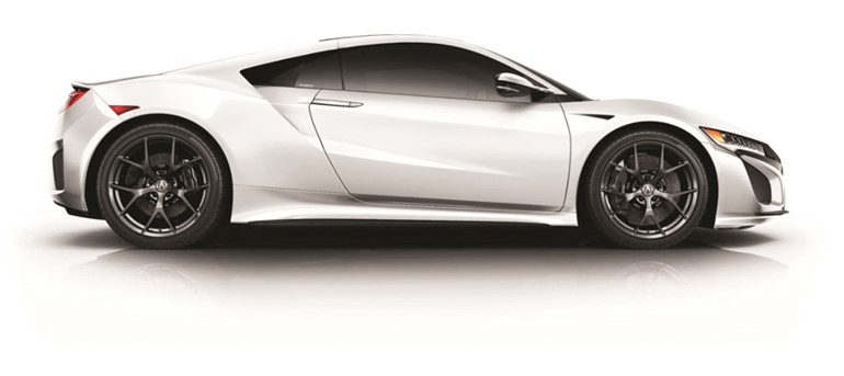 NSX من ACURA أيقونة رياضية فاخرة تحاكي تصميم المستقبل