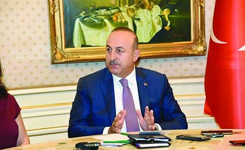 وزير الخارجية التركي من الكويت: جهود الأمير مقدّرة في حل الأزمة الخليجية