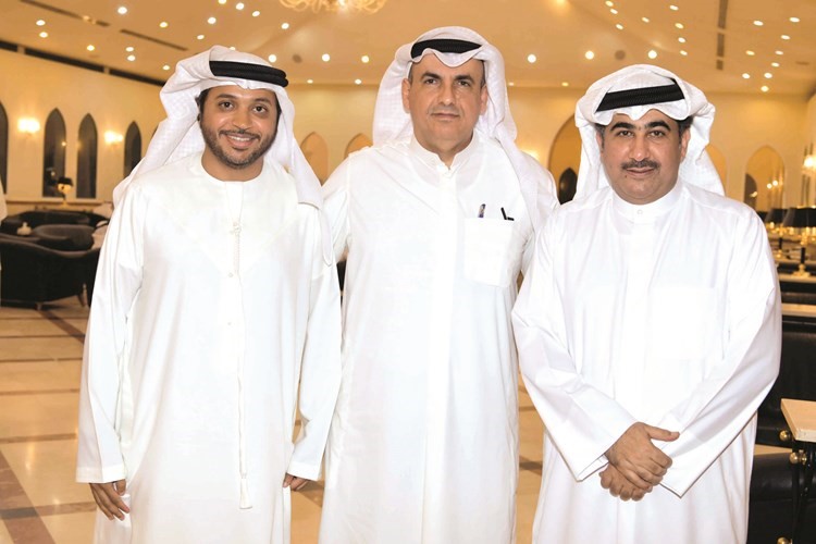 د.أنس الرشيد مع أحمد يوسف الصقر وسالم بن الشيخ ﻿