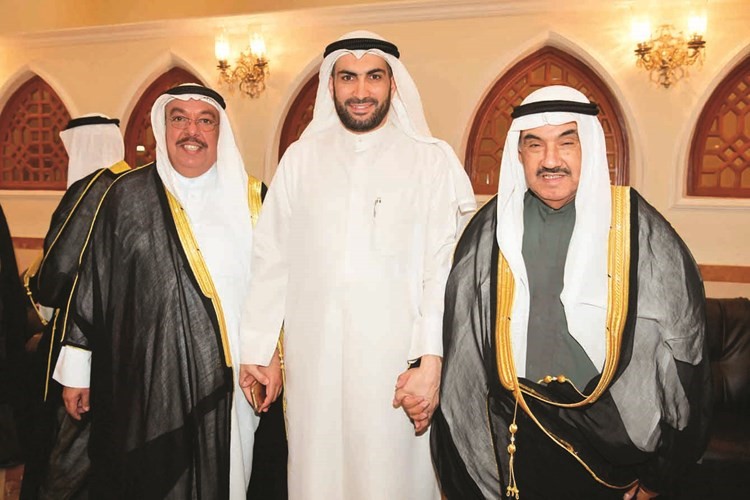 سمو الشيخ ناصر المحمد ود.أنور الرفاعي والزميل محمد راتب﻿