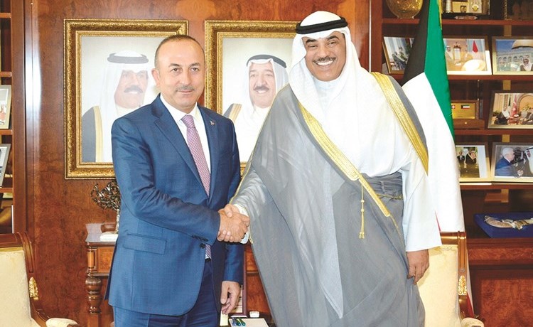 الشيخ صباح الخالد يلتقي مولود أوغلو﻿