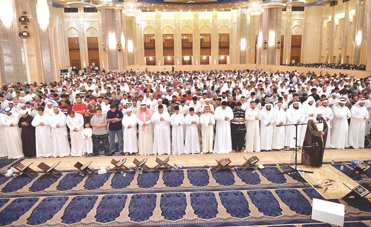 القارئ ماجد العنزي يؤم المصلين في صلاة القيام	(قاسم باشا)﻿