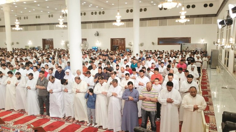 صلاة القيام الليل في مساجد حولي﻿