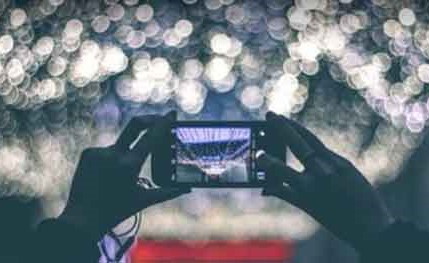 بعيدا عن التصوير.. 4 استخدامات لا تعرفها لكاميرا هاتفك الذكى