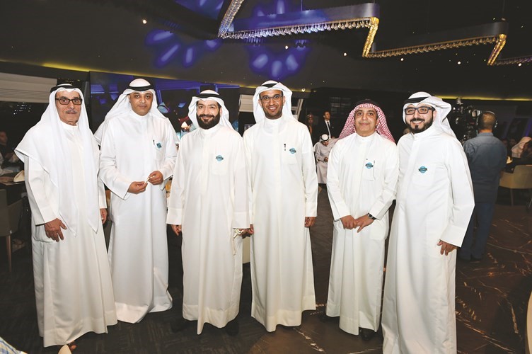 مجلس الإدارة والإدارة التنفيذية﻿