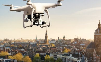 كبسولة بسرعة الرصاصة و"توك توك" وطائرات بدون طيار.. تعرَّف كيف سيبدو السفر عام 2050