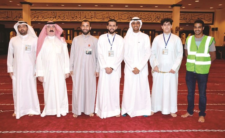 فريق بيتك التطوعي مع المنظمين﻿