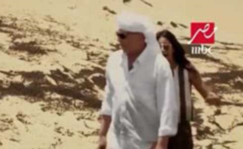 بالفيديو.. فنان مصري يثير الجدل بخلع بنطاله في برنامج رامز جلال ويفعل ما لا يتوقعه أحد على الهواء !