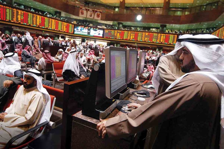 بورصة الكويت تغلق على انخفاض مؤشراتها الرئيسية الثلاثة