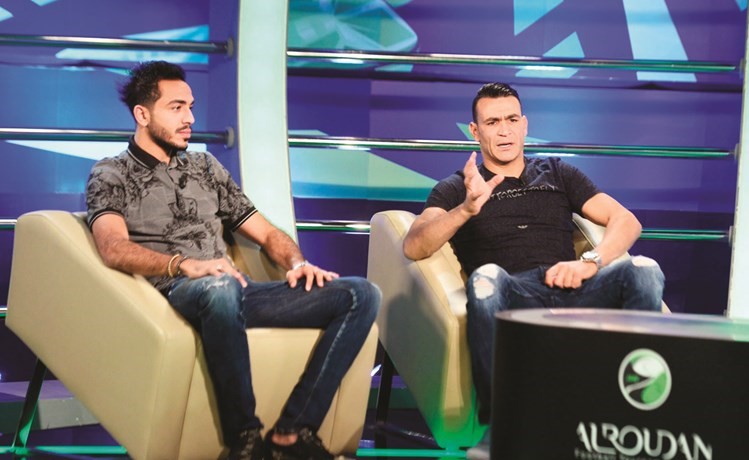 عصام الحضري ومحمود كهربا خلال استضافتهما في استوديو دورة الروضان ﻿