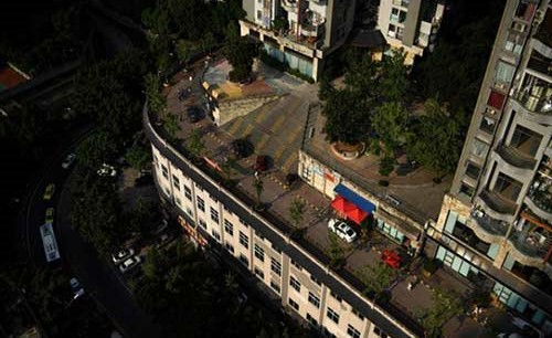 بالصور.. في الصين الشوارع فوق المباني السكنية