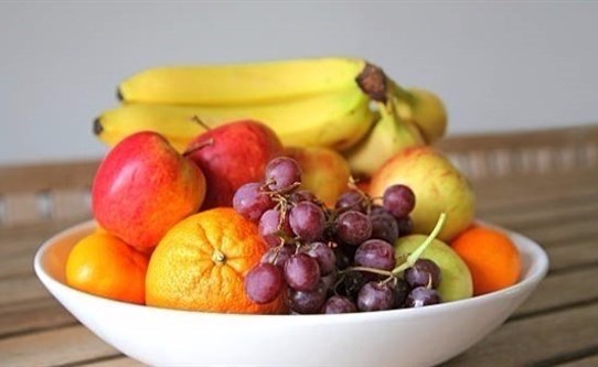 الفواكه الطازجة تحمي المريض من مضاعفات السكري