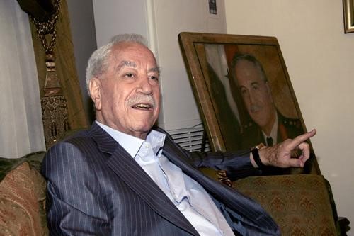 وفاة وزير الدفاع السوري الأسبق مصطفى طلاس في باريس
