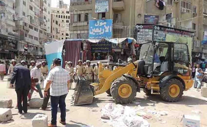 استمرار حملات ازالة التعديات على اراضي الدولة بالسويس﻿
