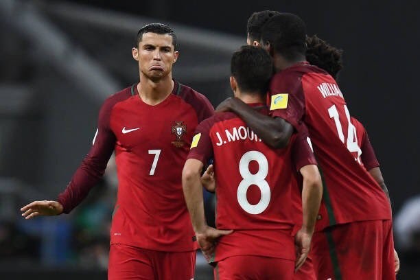 رونالدو لن يخوض مباراة المركز الثالث في "كأس القارات" لملاقاة طفليه حديثي الولادة
