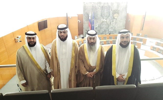 النواب د.جمعان الحربش وعادل الدمخي وعبدالله فهاد ونايف المرداس﻿