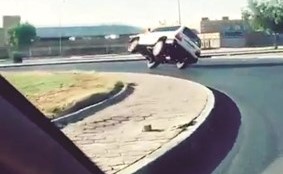  مركبة المستهتر على تايرين﻿
