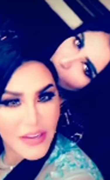 بالفيديو .. أحلام تحتفل مع ابنتيها.. شاهدوا كيف أصبحتا وهل تشبهان أمهما؟!