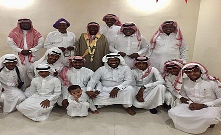 "سبعينية"سعودية تتزوج للمرة الأولي في حياتها من عريس ثمانيني!