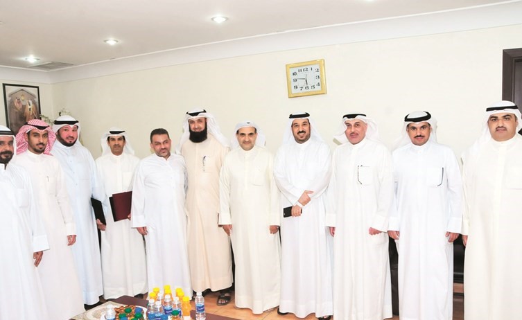 الموظفون المكرمون خلال الحفل ﻿