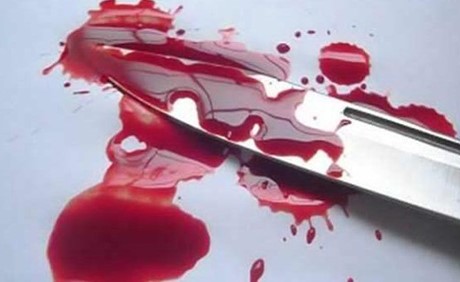 بالفيديو.. وحشية غير طبيعية في طريقة قتل رجل لزوجته ورضيعتها ..والسبب غريب