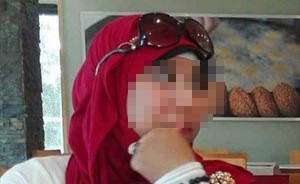 بالفيديو.. وحشية غير طبيعية في طريقة قتل رجل لزوجته ورضيعتها ..والسبب غريب
