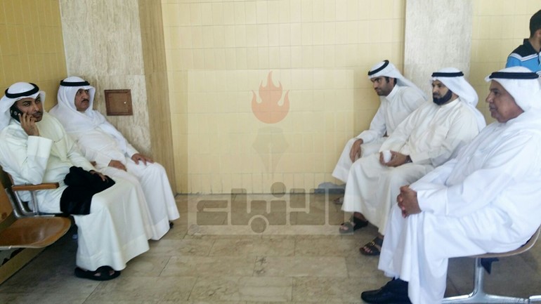  البراك والوعلان والجاسم والمحامي الحربش قبيل انعقاد الجلسة