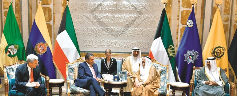 صاحب السمو الأمير الشيخ صباح الأحمد لدى استقباله وزير الخارجية الألماني﻿
