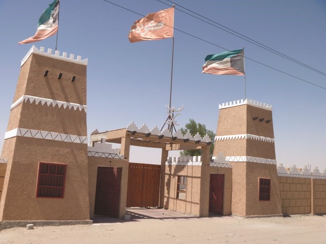 التظليل بالروكلين والمياه الغزيرة.. يخفف من سطوة الشمس الحارقة