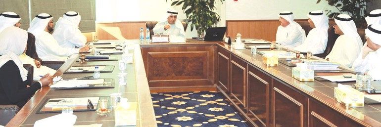 د.فالح العزب مجتمعا بمديري إدارات المحاكم﻿