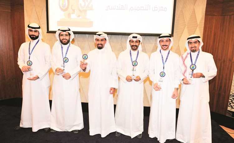 المهندسون الفائزون بالمسابقة﻿