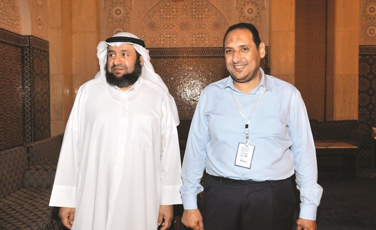 خالد بوغيث والزميل أسامة ابو السعود	(زين علام) ﻿