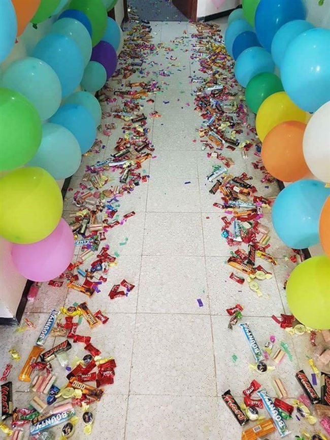 بالصور.. شاهد ماذا فعل شاب بمنزله ليلة حفل زفافه