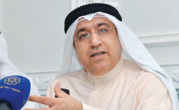 م.محمد بوشهري متحدثا خلال الندوة