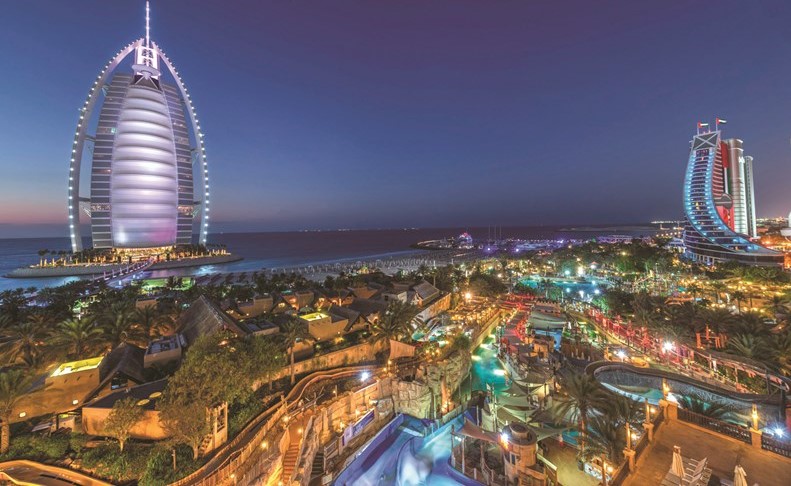 فنادق جميرا تطلق عرضها المتميز «Ways to Summer 90»