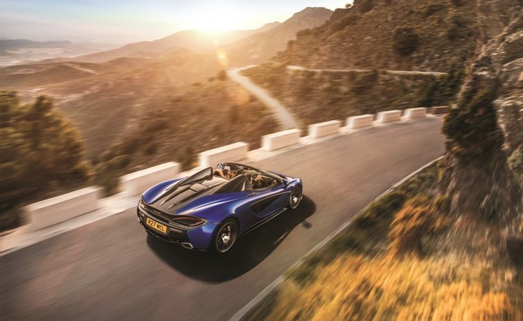 ماكلارين 570S سبايدر.. المكشوفة الخارقة