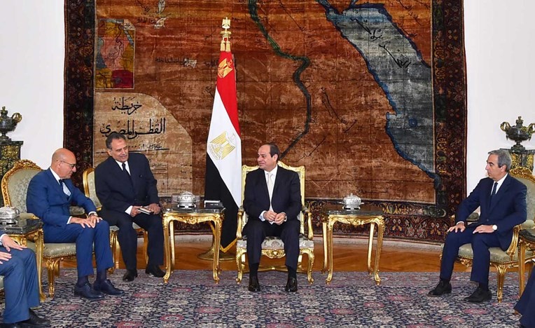 الرئيس عبدالفتاح السيسي خلال استقباله الوفد البرلماني الإيطالي امس ﻿