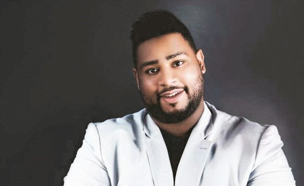 عادل العماني﻿