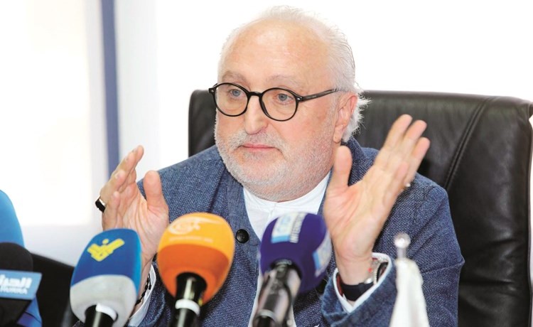  بيار كاخيا يتحدث في المؤتمر الصحافي﻿