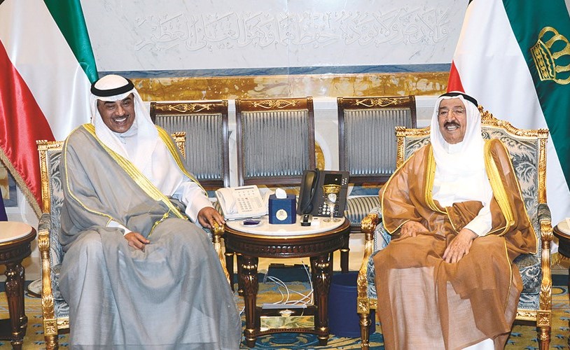 صاحب السمو الأمير الشيخ صباح الأحمد مستقبلا الشيخ صباح الخالد﻿