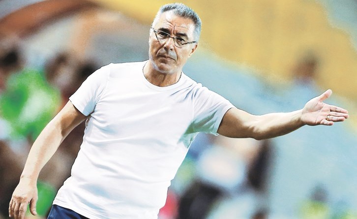 الزمالك يلجأ لنجوم البطولات لمساعدة إيناسيو في البطولة العربية