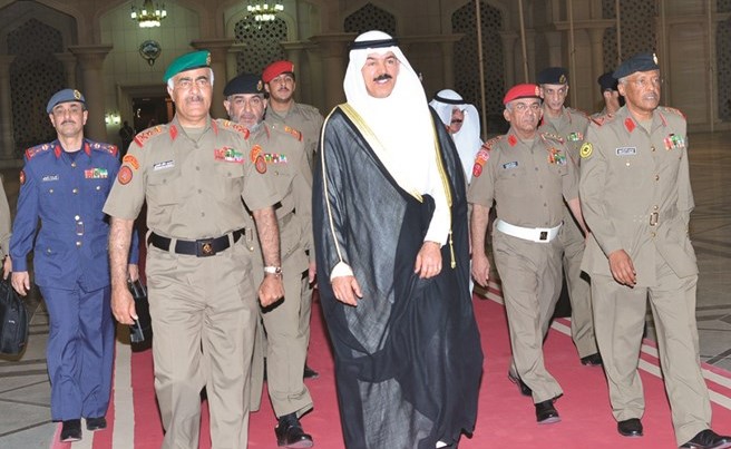 ممثل صاحب السمو الأمير.. نائب رئيس مجلس الوزراء ووزير الدفاع الشيخ محمد الخالد لدى مغادرته البلاد متوجها إلى مصر امس 