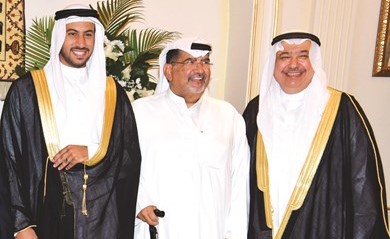 م.عادل العيسى يبارك للمعرس ووالده ﻿