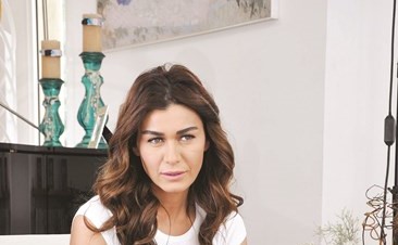 نادين الراسي﻿