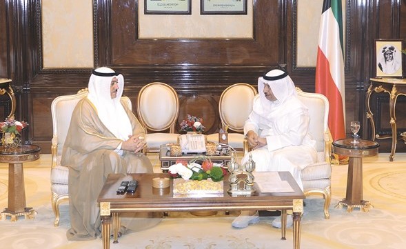 سمو رئيس الوزراء الشيخ جابر المبارك مستقبلا م. سالم الاذينة ﻿