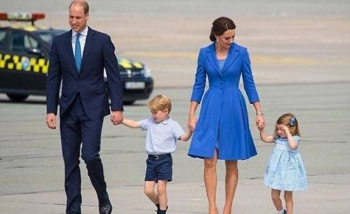 بالصور.. وثيقة ولادة الأمير جورج تشعل جدلًا عالميًّا ..هذا ما كشفته الوثيقة !