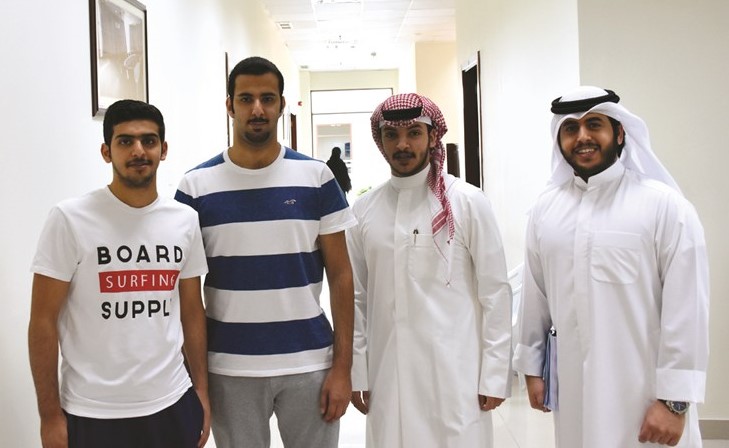 محمد فهد وسليمان الهطلاني وسعد الهطلاني﻿