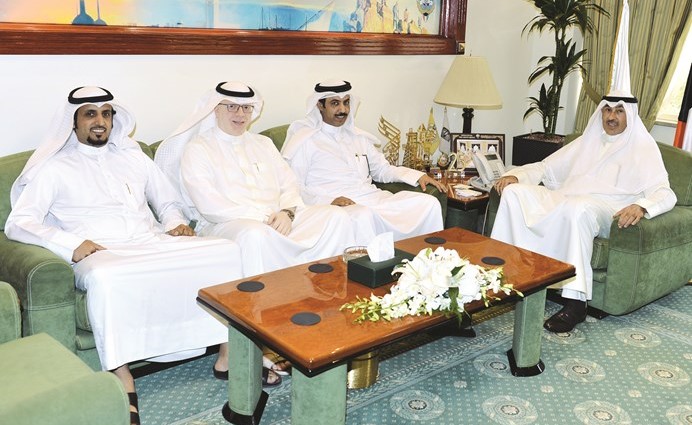 الشيخ فواز الخالد مستقبلا وفد اتحاد الجمعيات التعاونية ﻿