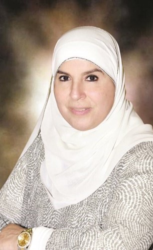 د.فاطمة الملا ﻿